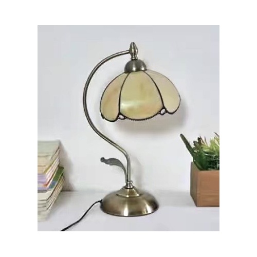 Majalis Tiffany table lamp - Sand